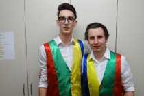 Hinter der Bühne - Lei Blau