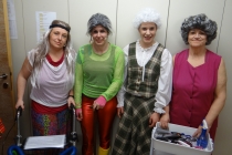 Hinter der Bühne - Lei Blau