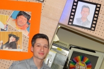 Hinter der Bühne - Lei Blau